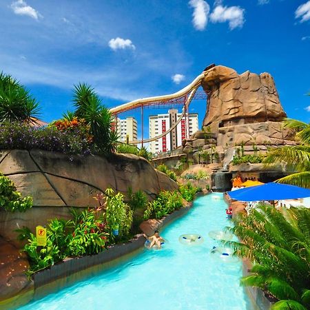 קאלדס נובאס Diroma Resort Com Um Dia No Acqua Park מראה חיצוני תמונה