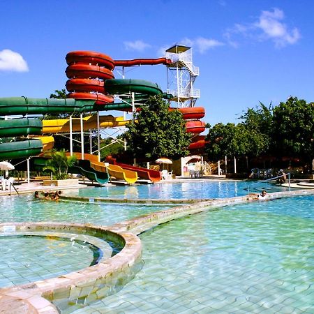 קאלדס נובאס Diroma Resort Com Um Dia No Acqua Park מראה חיצוני תמונה