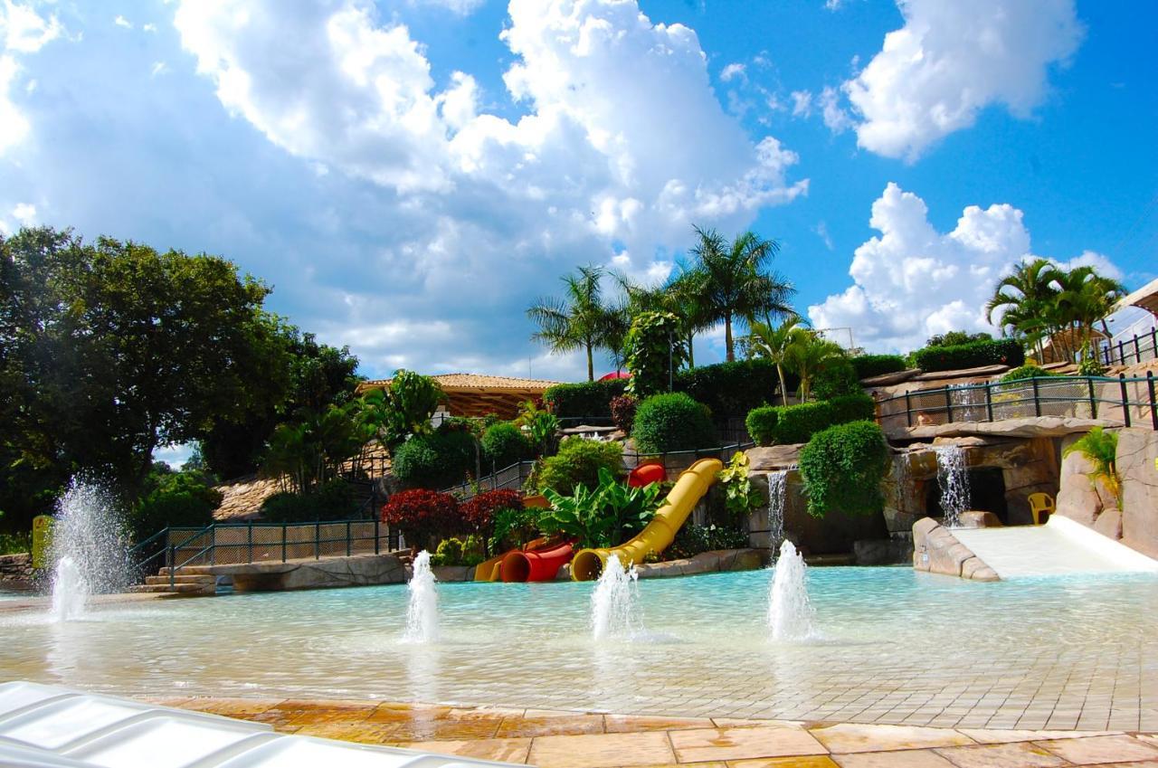 קאלדס נובאס Diroma Resort Com Um Dia No Acqua Park מראה חיצוני תמונה