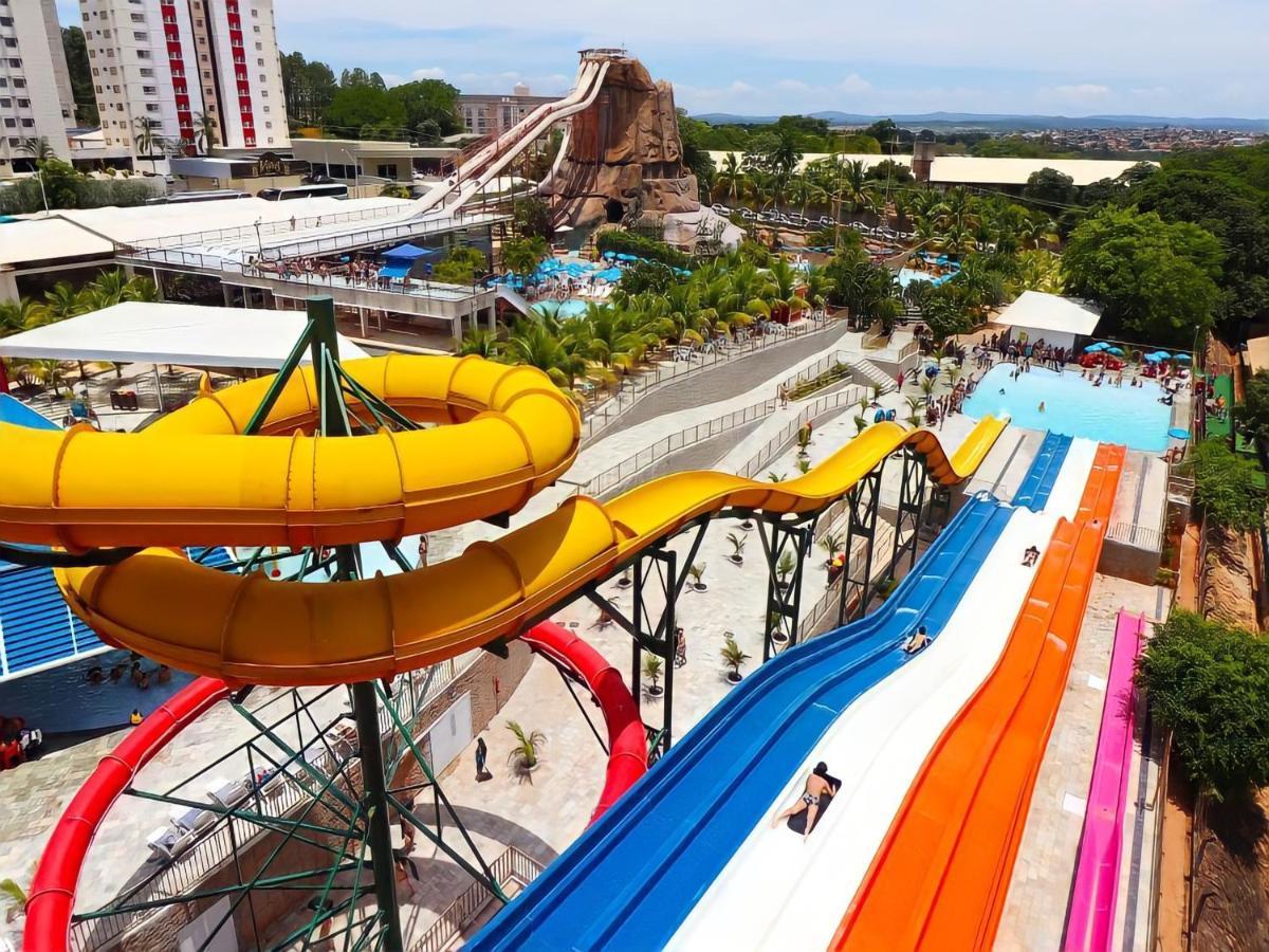 קאלדס נובאס Diroma Resort Com Um Dia No Acqua Park מראה חיצוני תמונה